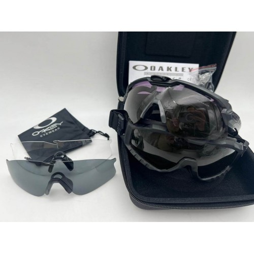 Тактические ударопрочные очки OAKLEY в Томске